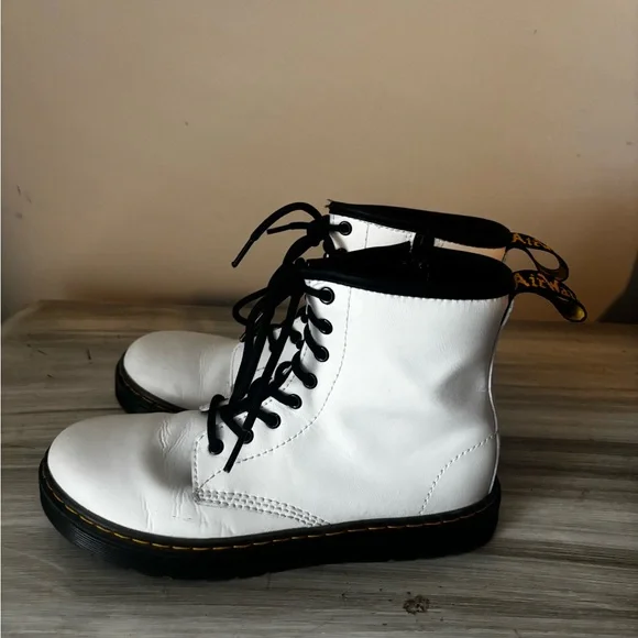 Dr. Martens Men’s White Boots - Picture 3 of 6